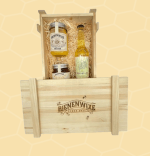 Bienenwixe Geschenkbox mit Honig und Wabenbrause in einer Holzbox